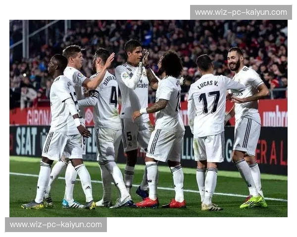 伯纳乌的荣耀之夜：皇马与拜仁的欧冠史诗，激情集锦重燃经典对决